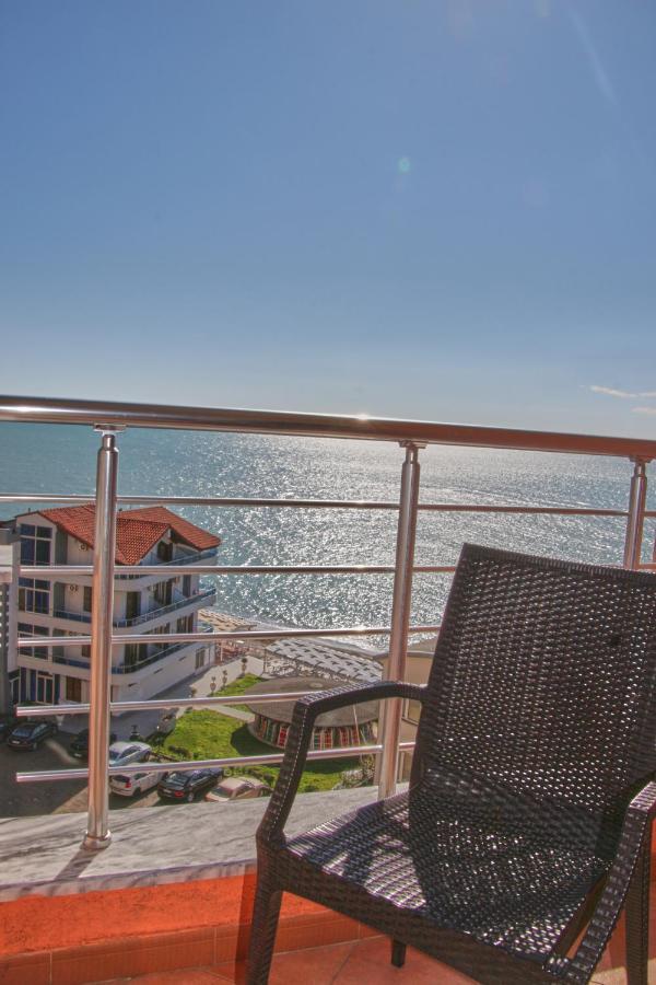 Hotel Nais Beach Durrës Exteriér fotografie